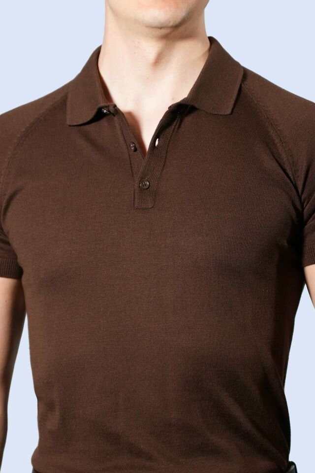Kahverengi Polo Yaka Triko Tişört