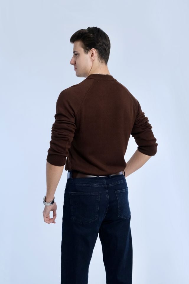 Çeyrek Boğazlı Kahverengi Triko