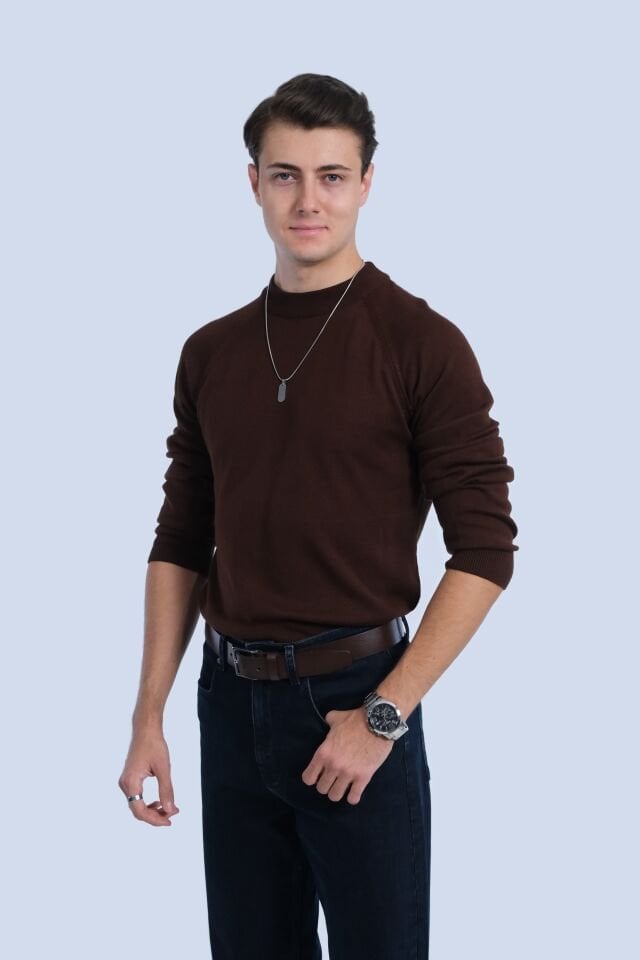 Çeyrek Boğazlı Kahverengi Triko