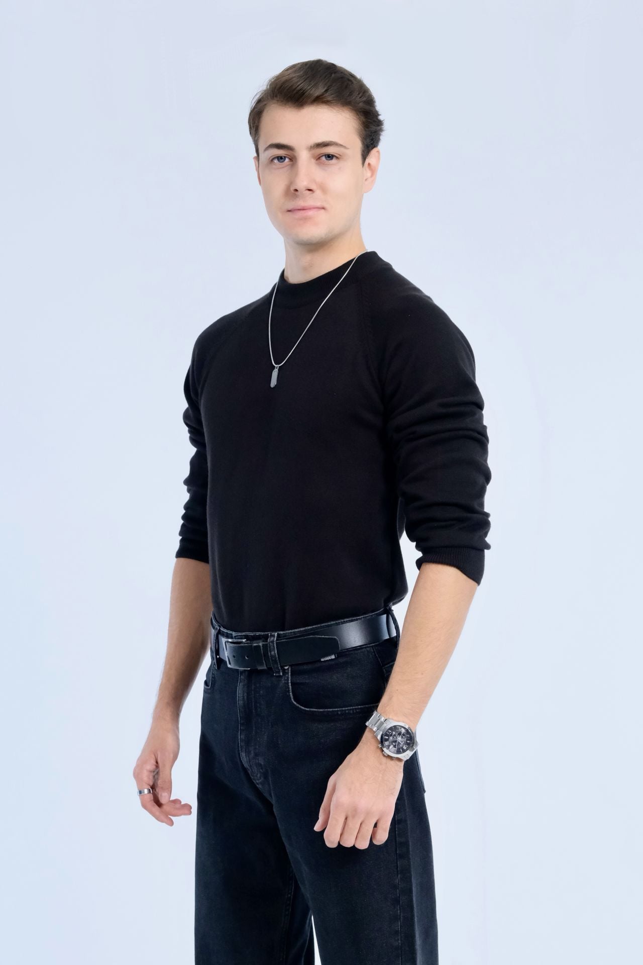 Çeyrek Boğazlı Siyah Triko