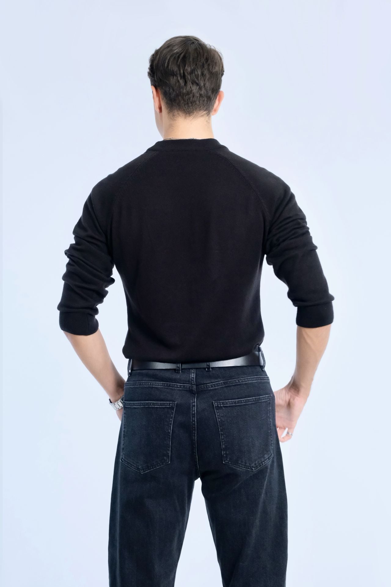 Çeyrek Boğazlı Siyah Triko