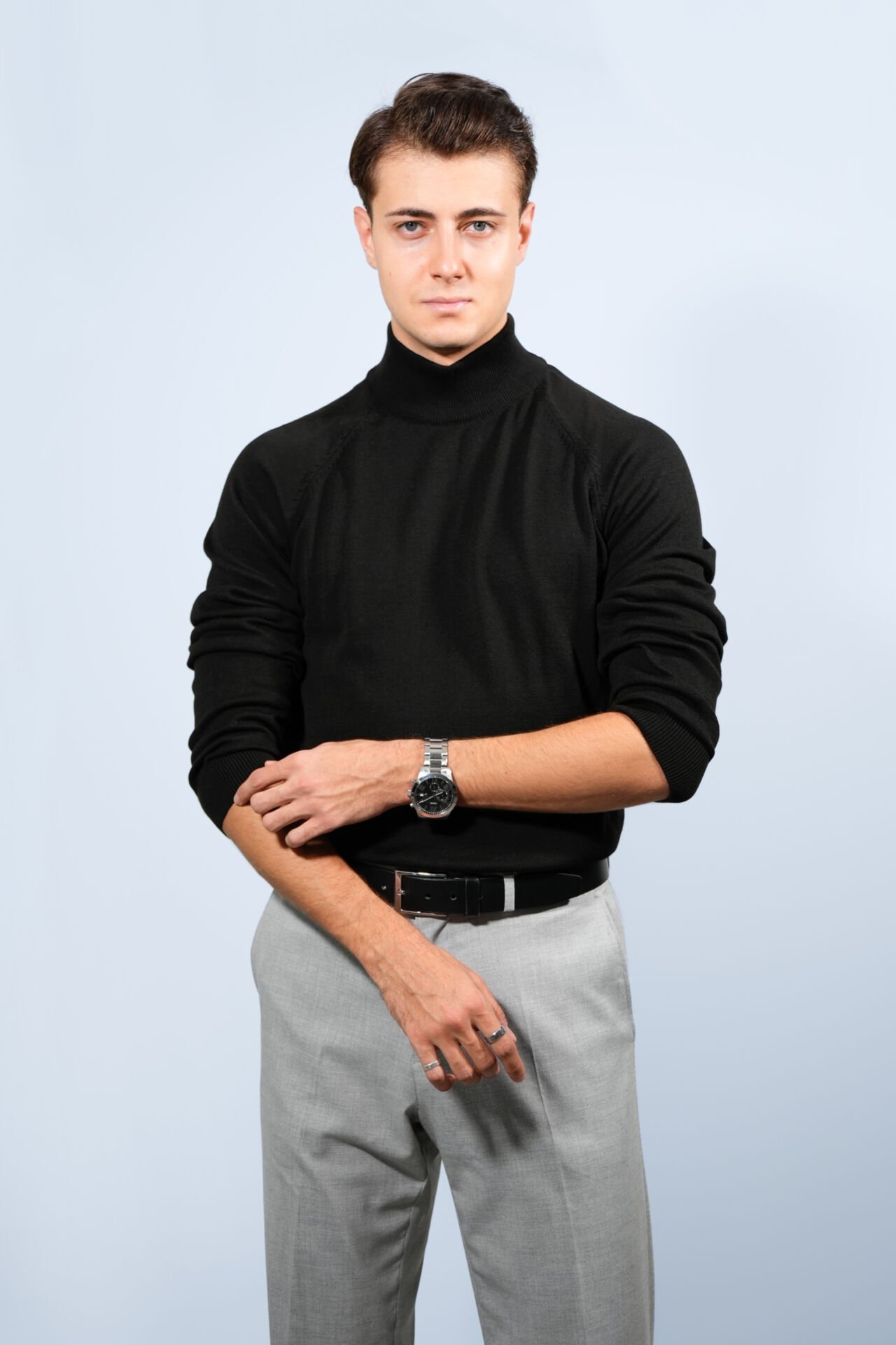 Siyah Yarım Boğazlı Triko