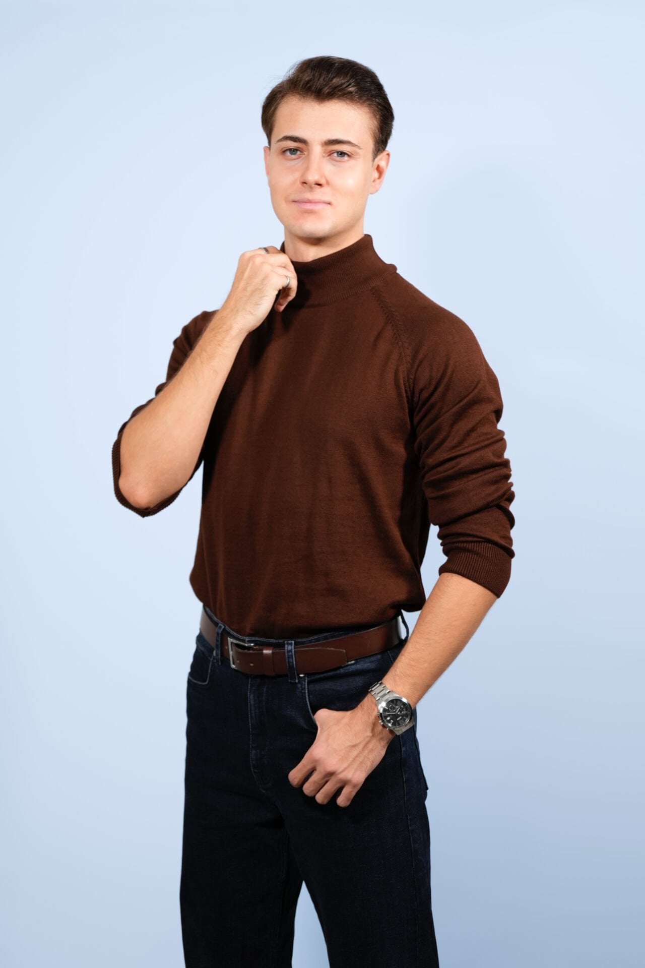 Kahverengi Yarım Boğazlı Triko