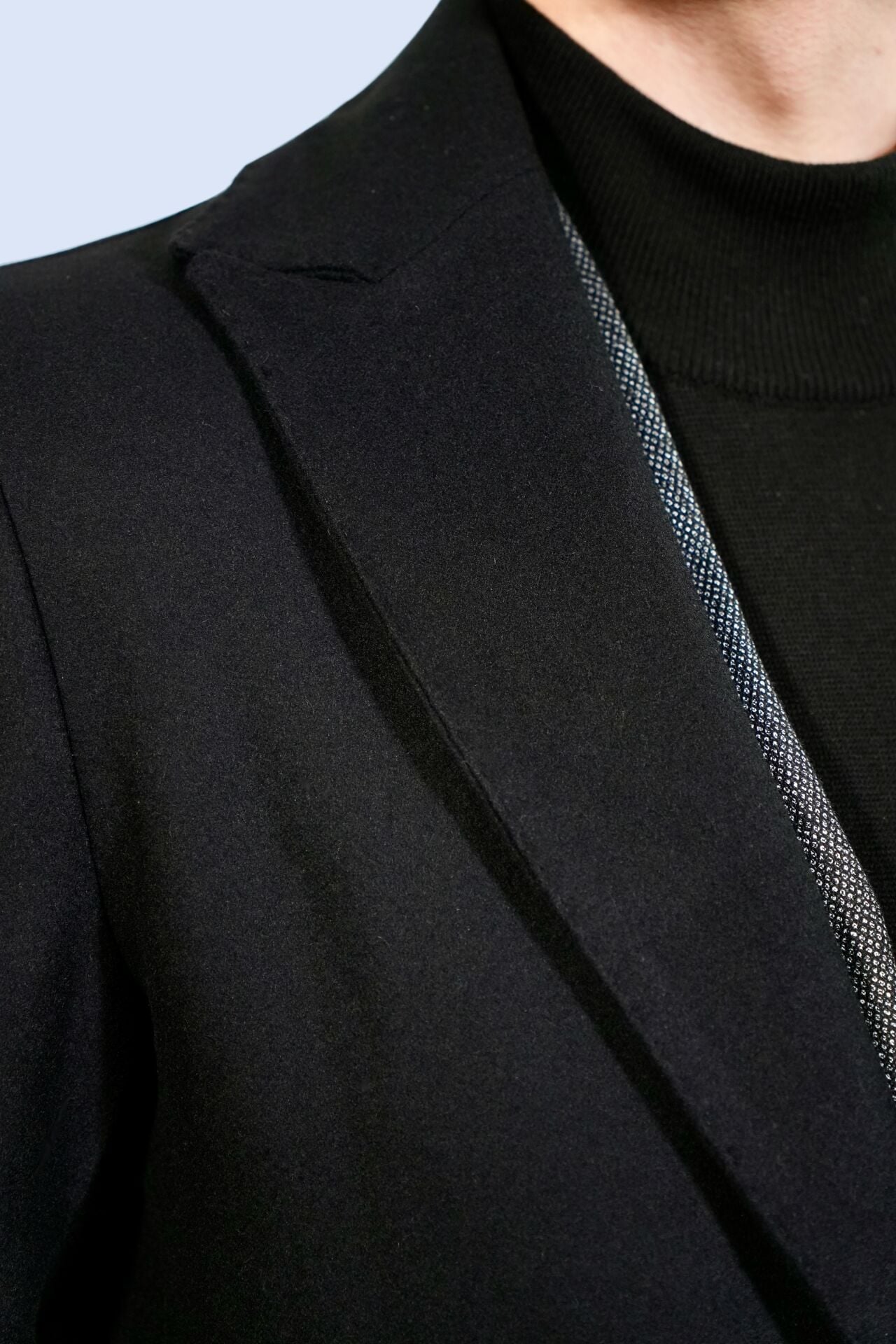 Siyah Yünlü Kaban | Manovam