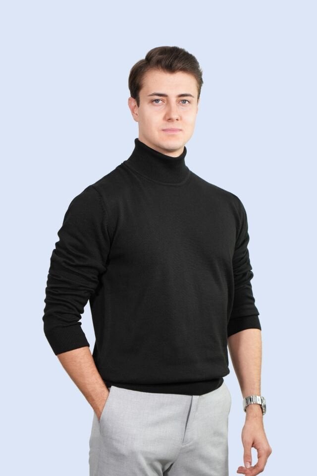 Siyah Tam Boğazlı Triko